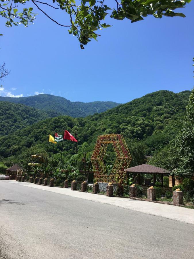 Solnechny Bereg Guest House グダウタ エクステリア 写真